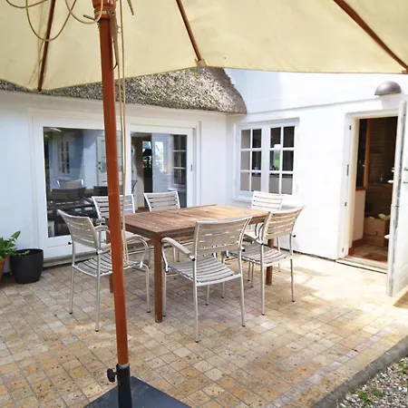 Stunning In With Kitchen Holiday home *